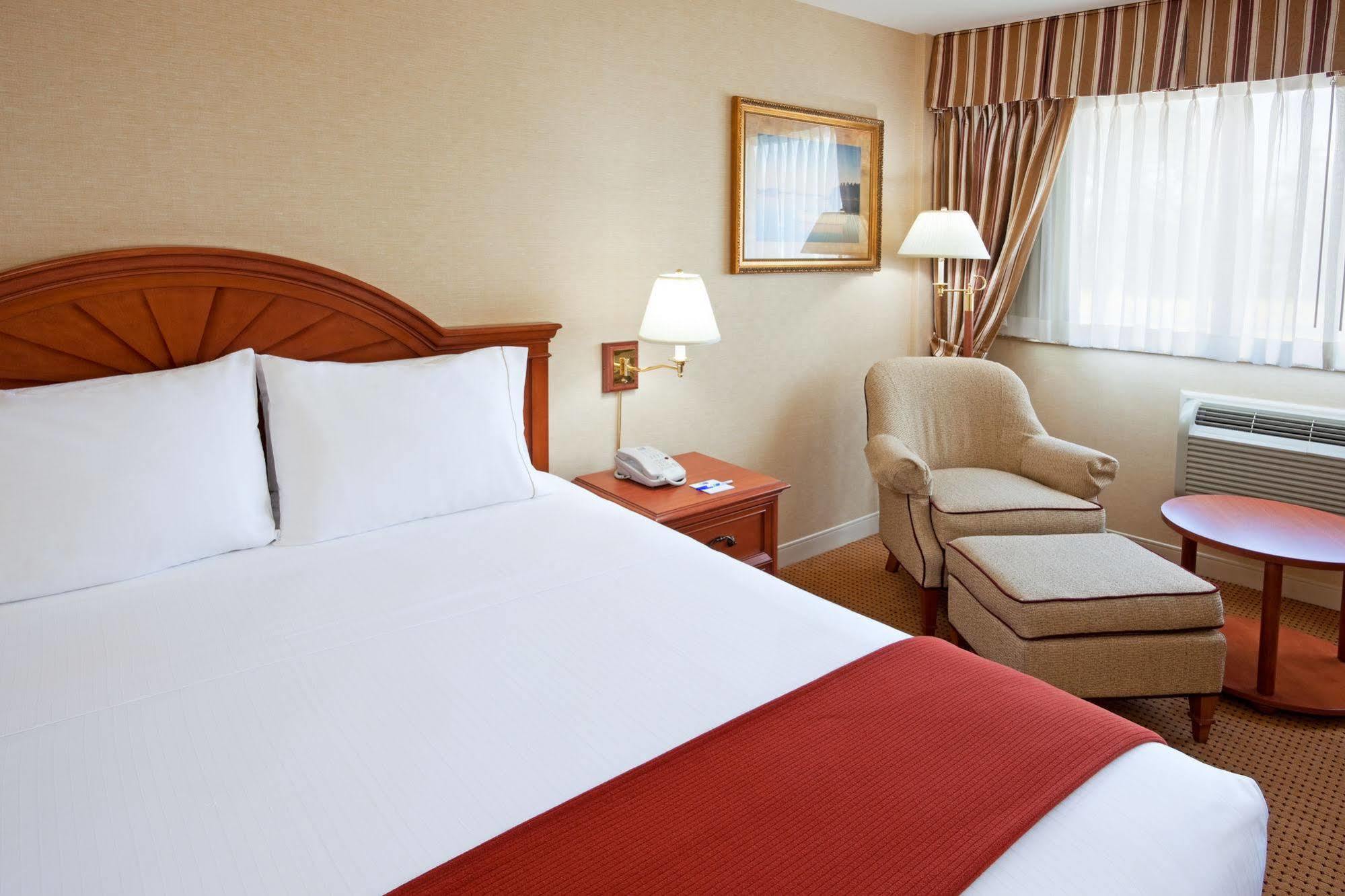 Five Towns Inn - Jfk Airport Lawrence Екстер'єр фото